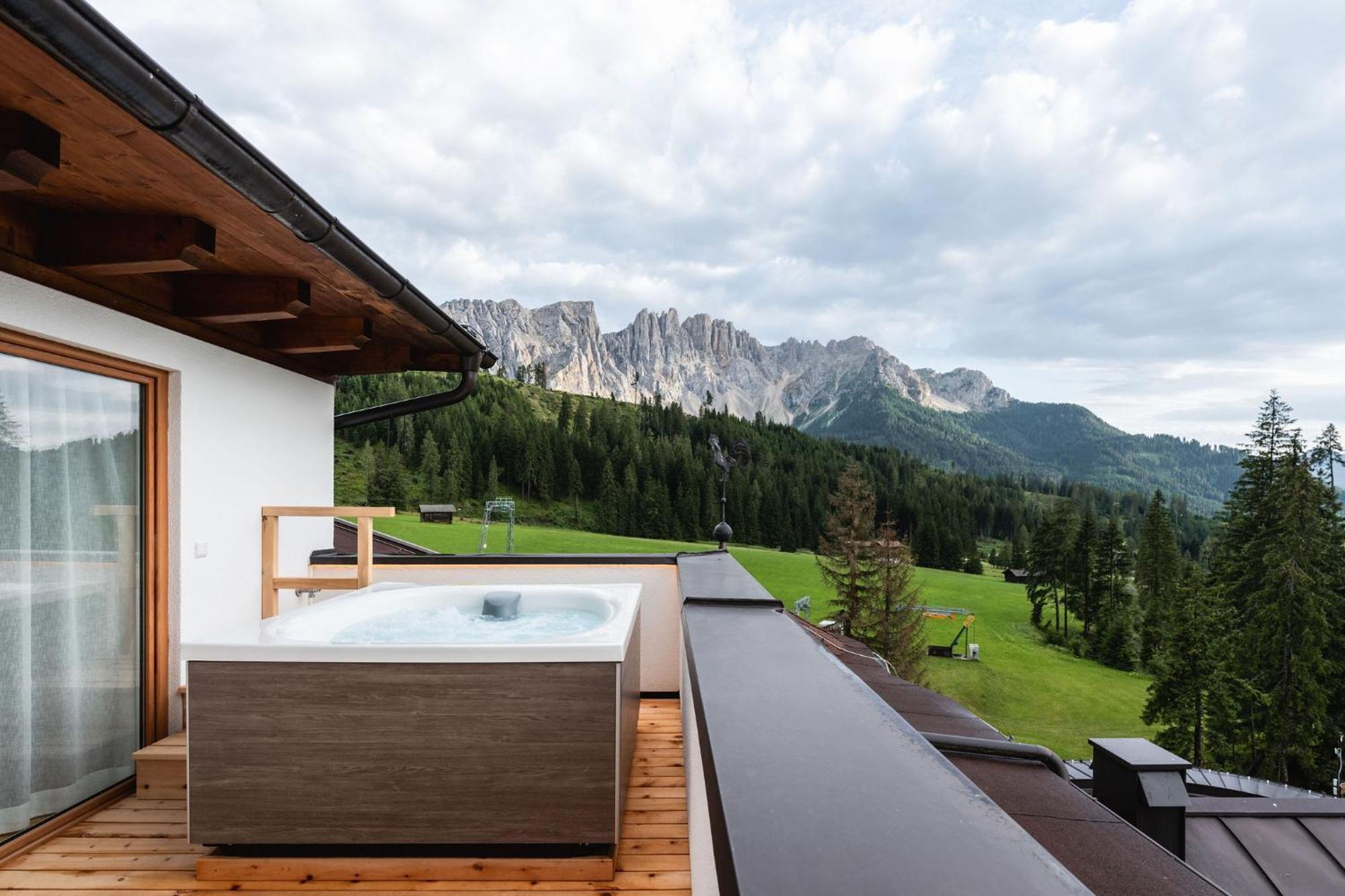 Moseralm Dolomiti Spa Resort Welschnofen Buitenkant foto